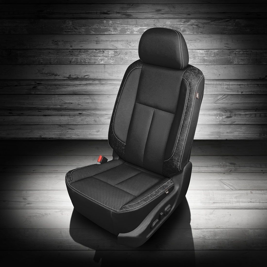 BLACK wrap, BLACK Insert, Perf Body, SILVER contrast all stitch, OUTLAW BLACK wings